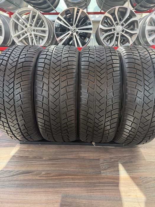 Шини Vredestein 265/45/R21