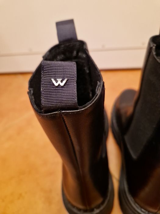 Czarne wysokie sztyblety ze skóry licowej Wojas