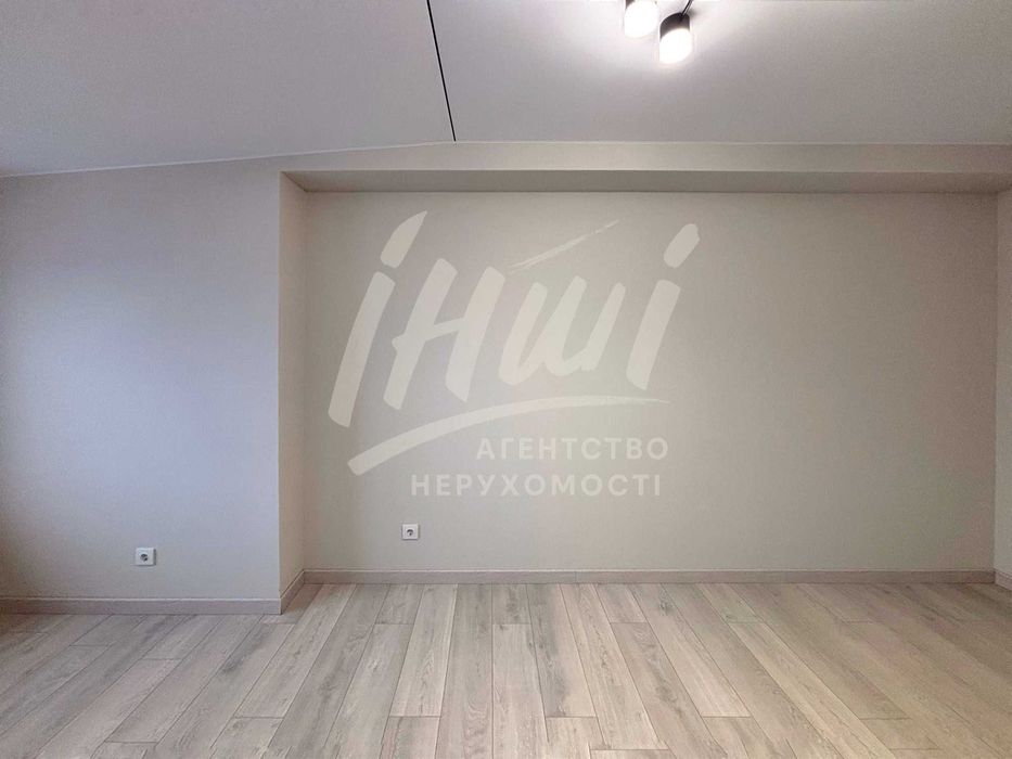 Центр міста | 2-х кімнатна квартира з ремонтом. Постанова\євідновлення