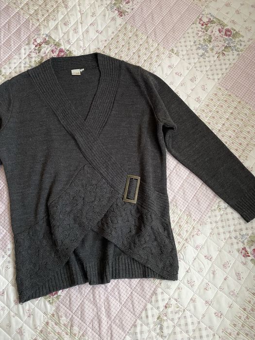 Szary luźny sweterek z klamrą XL 42 bodyflirt basic