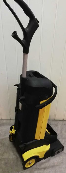 odkurzacz szorowarka karcher BR 30/4 C Bp akumulatorowa + akumulatory