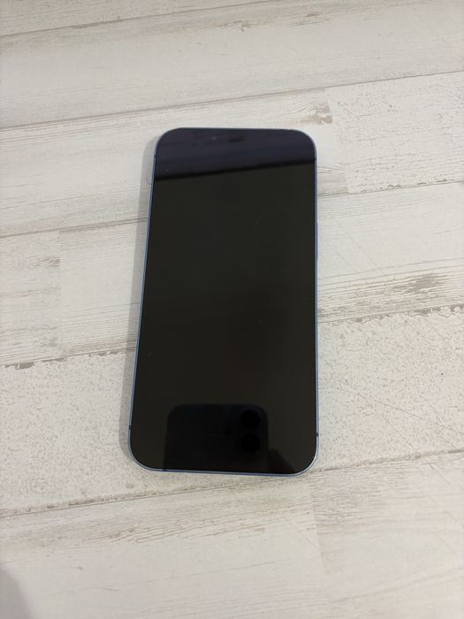 Iphone 13 com carregador magnético
