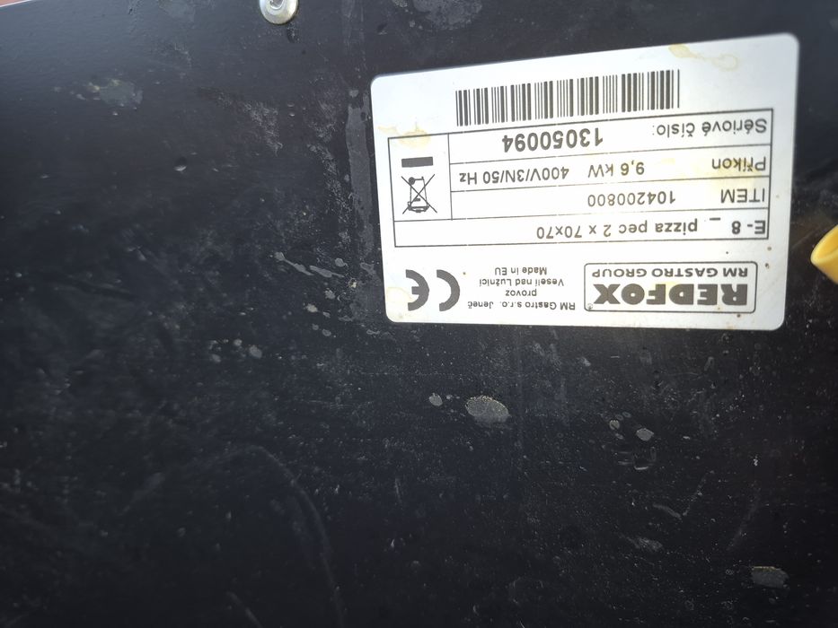 Piec do pizzy  Redfox. Pare razy użyty