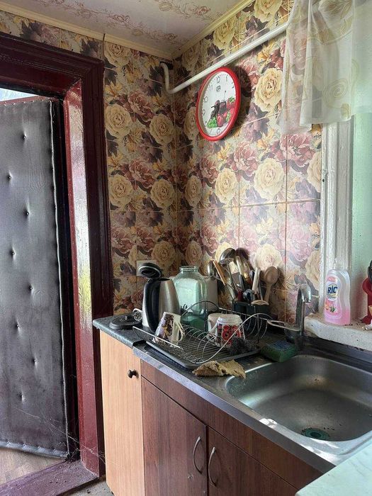 Продаж 1/2 частини будинку в с.Анисів з ремонтом та 7 сотками землі!