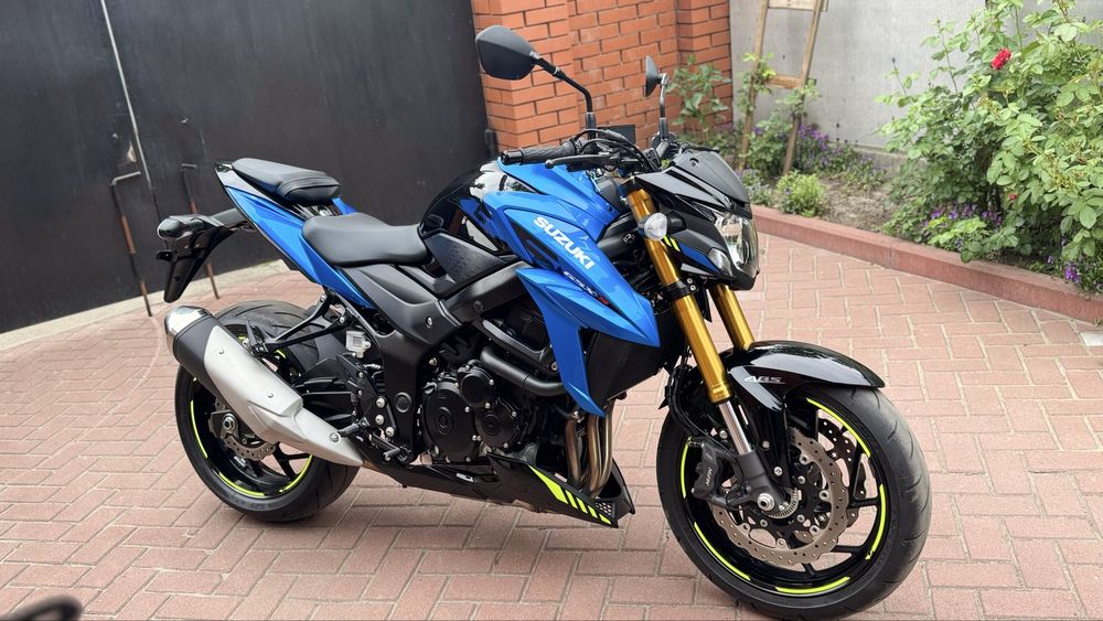 Suzuki GSX-S750 Сузуки 2021 рік