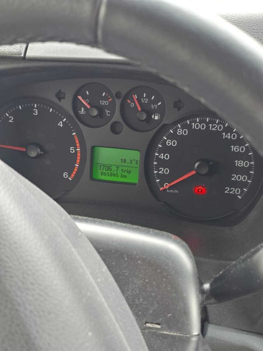 Autocaranvana Ford Transit Challenger 2012