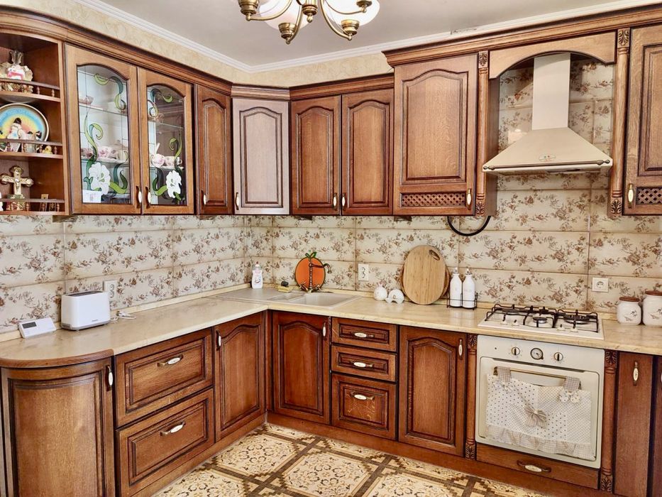 Продається 3-кімнатна квартира в новобудові. Чортків