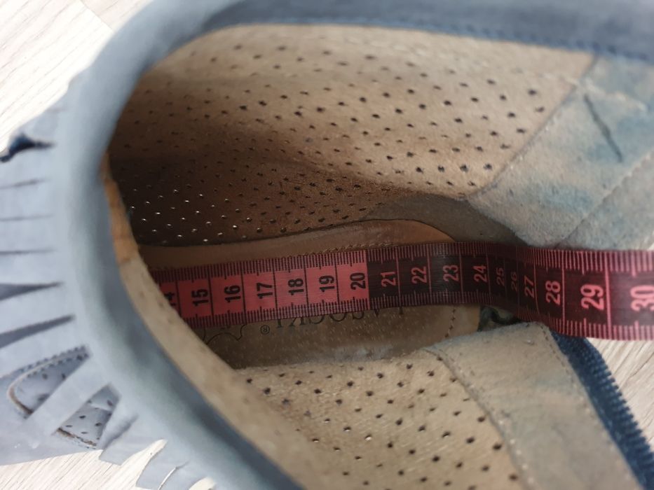 Botki Lasocki r.36 wiosenne jesienne szare z fredzlami