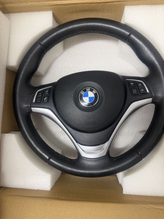 Volante BMW  X1 2015- Usado
