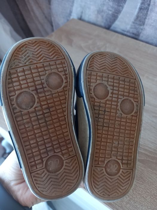 Trampki granatowe 22