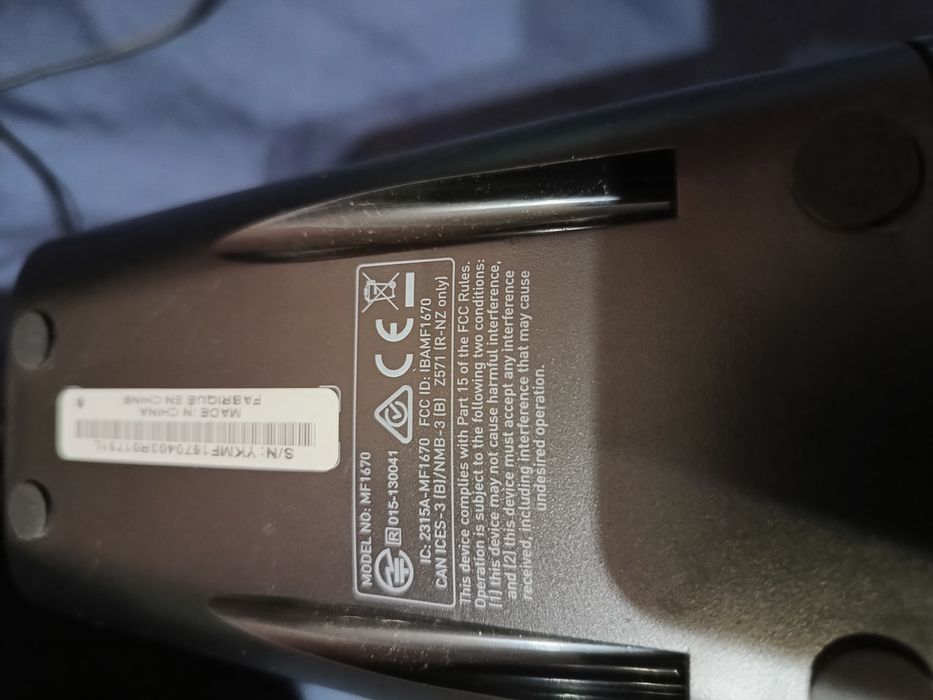 Продам магнитофон Филипс и  колонки креатив