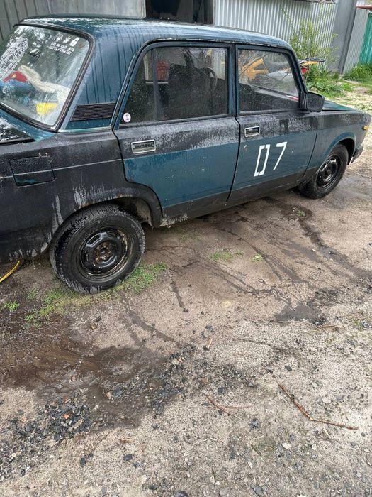 Продам  автомобиль ваз 2107