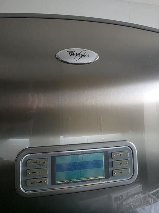 Frigorífico combinado Whirlpool INOX