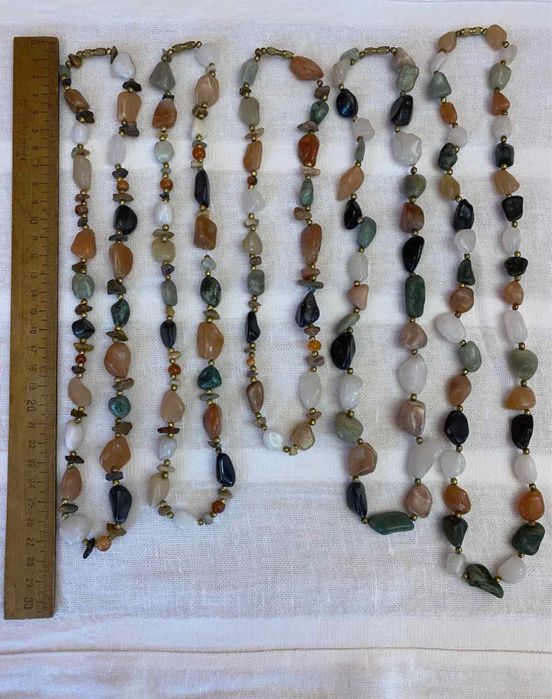 Бусы из натуральных камней поштучно или на вес