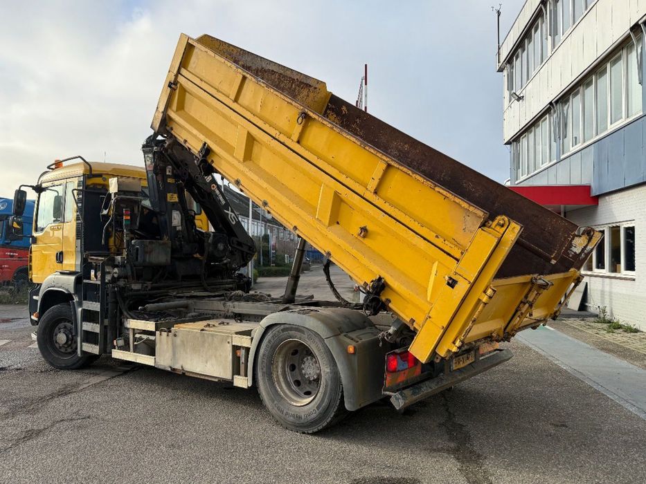 MAN 18.310 4X4 GRUA HIAB-122 TRIBASCULANTE SÓ 330.000km #OPORTUNIDADE#