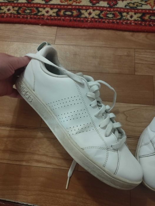 Продам фірмові чоловічі кросівки Adidas