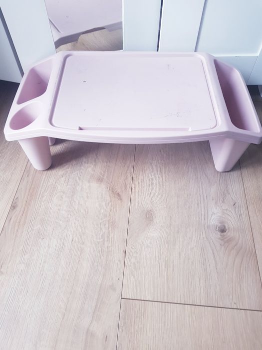 Stolik śniadaniowy pod laptopa, podstawka  marki  Agata meble