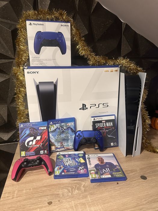 Playstation 5  dwa pady 5 gier