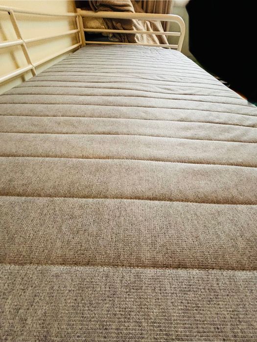 Moveis usados, cama e colchões