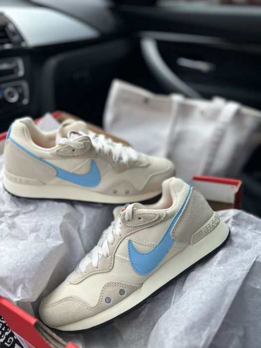 Жіночі оригінальні бігові кросівки Nike Venture Runner CK2948 114