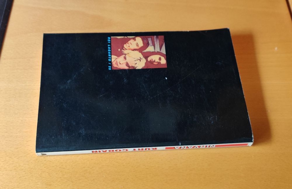 Livro Nirvana Kurt Cobain Assírio & Alvim