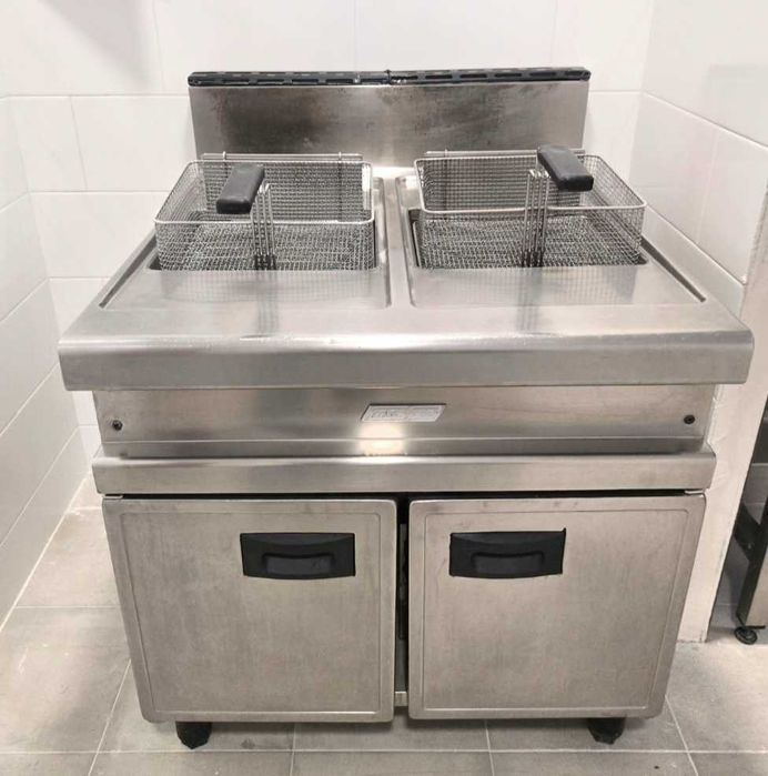 Fritadeira a gás,  dupla, 30litros cada
