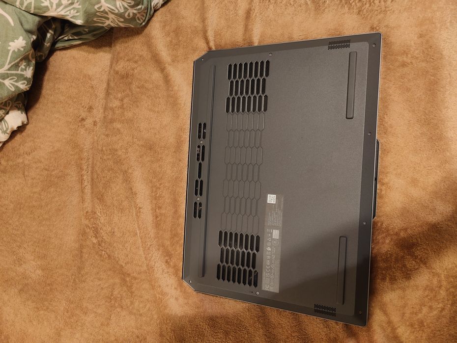 Lenovo LOQ 15ARP9 ryzen7/ 32gb ram/ 2tb SSD/rtx4060