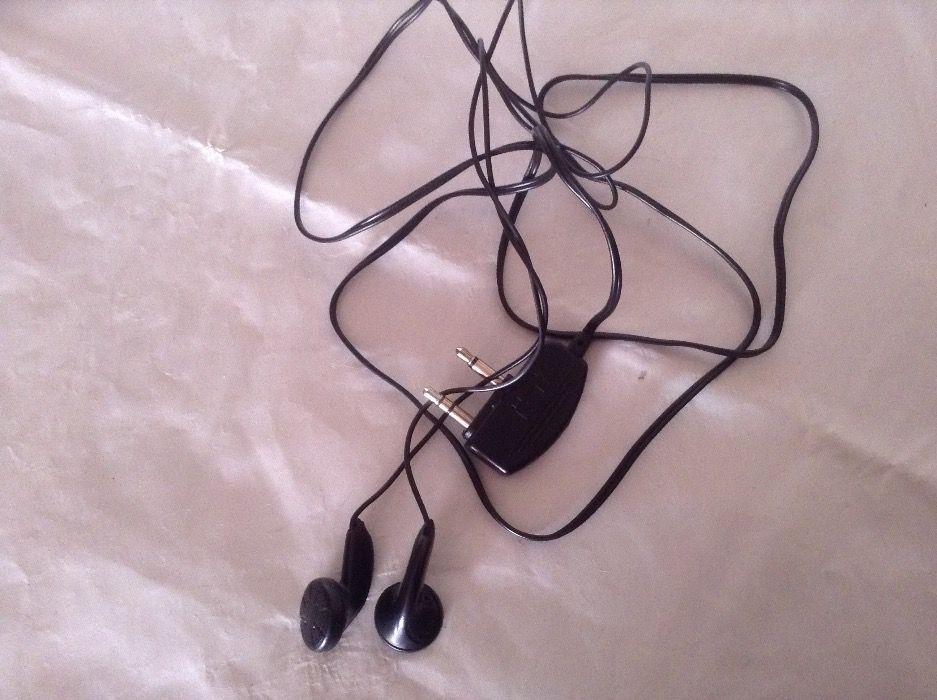 Auscultadores novos.