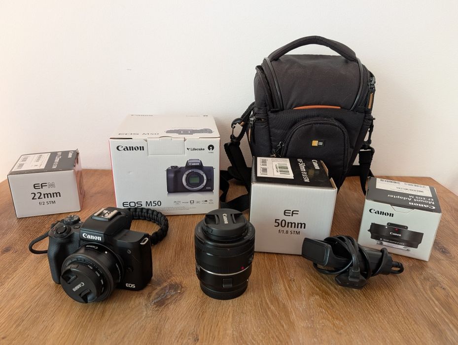 Canon M50 + EF 50 mm 1.8 STM + EF-M 22 mm 2.0 m