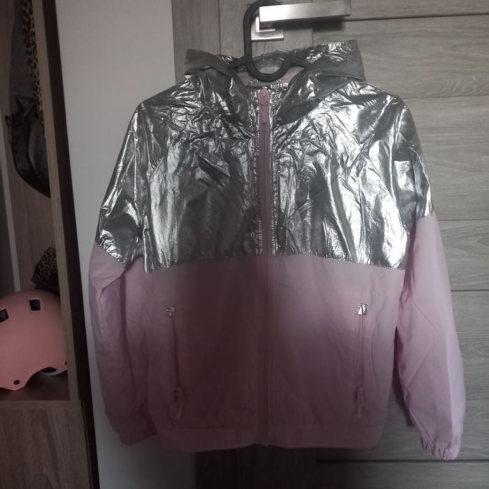 Kurteczka wiatrówka r.146