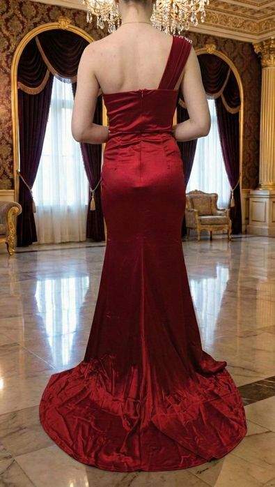 Suknia wieczorowa czerwona nowa S