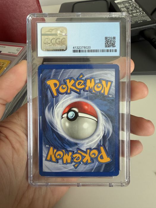 Carta pokemon graded gyarados base set holo