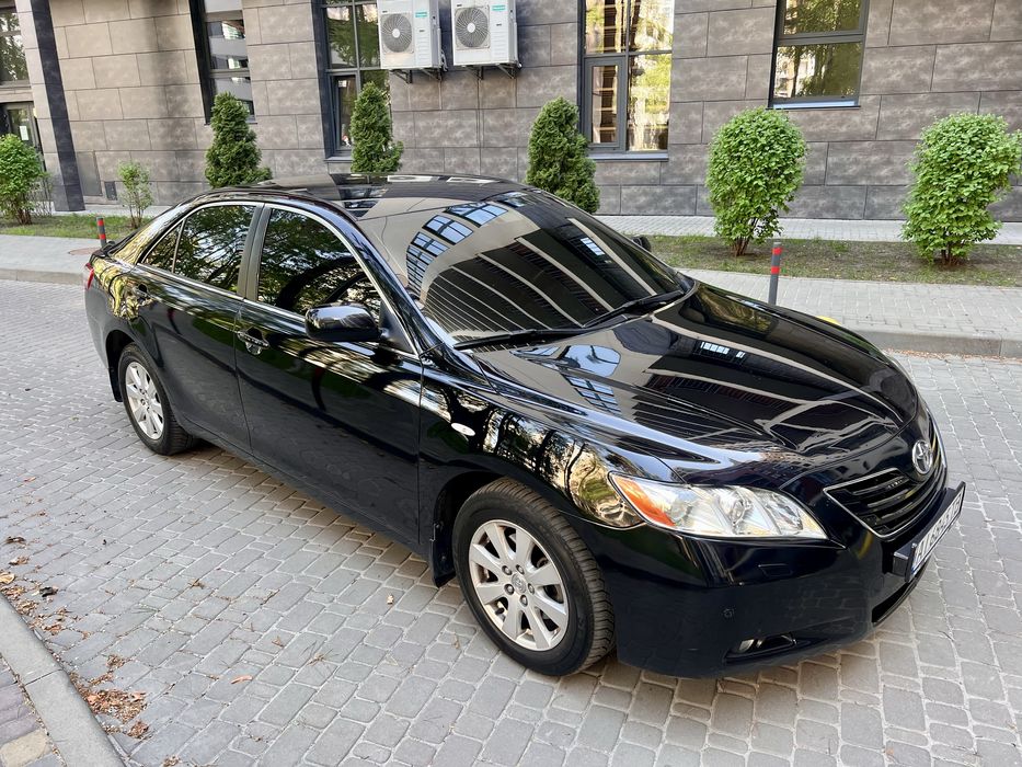 Продаж Toyota Camry 40