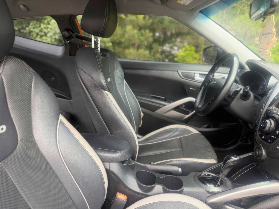 Hyundai Veloster Turbo      2015