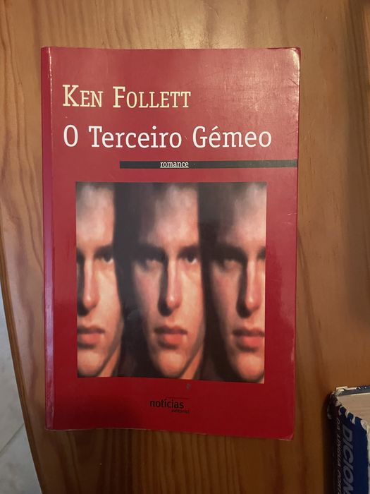 John Grisham e Ken Follet - Livros seminovos