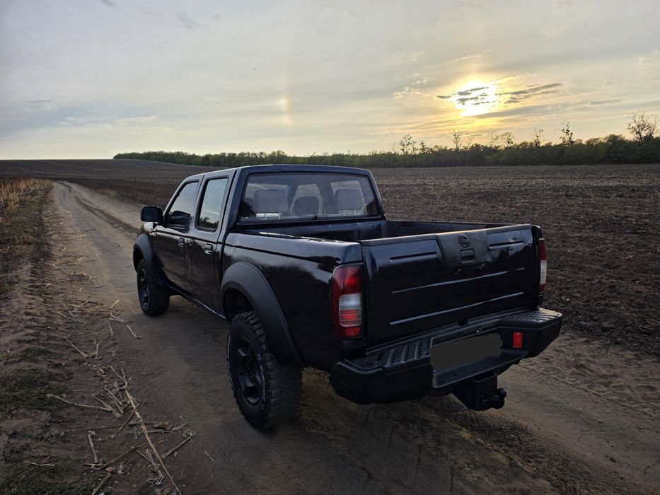 Nissan Navara D22/2,5 пікап