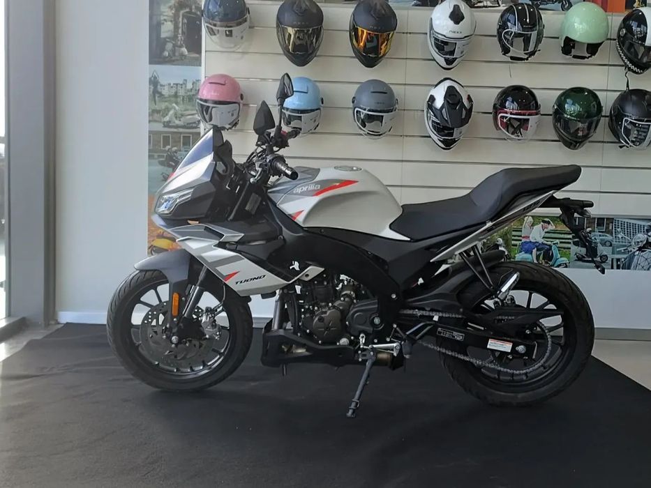 Aprilia Tuono 125