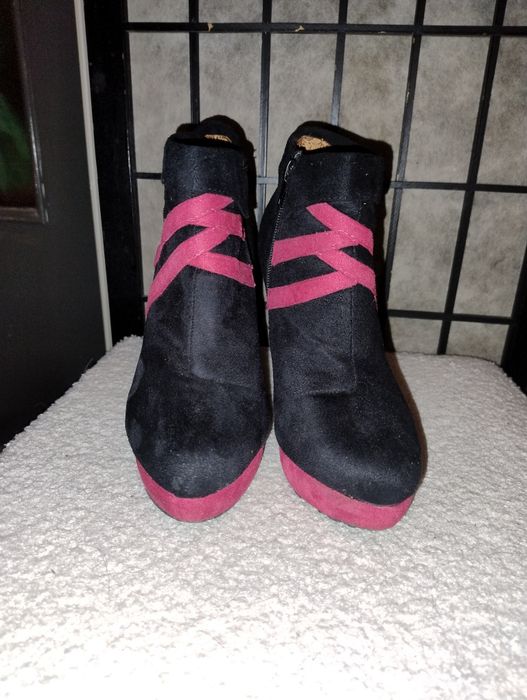 Buty Vices Woman r. 38, botki