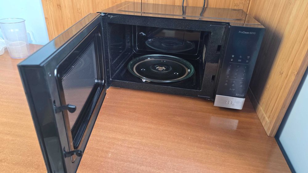 Cecotec ProClean 6010 - Mikrofalówka