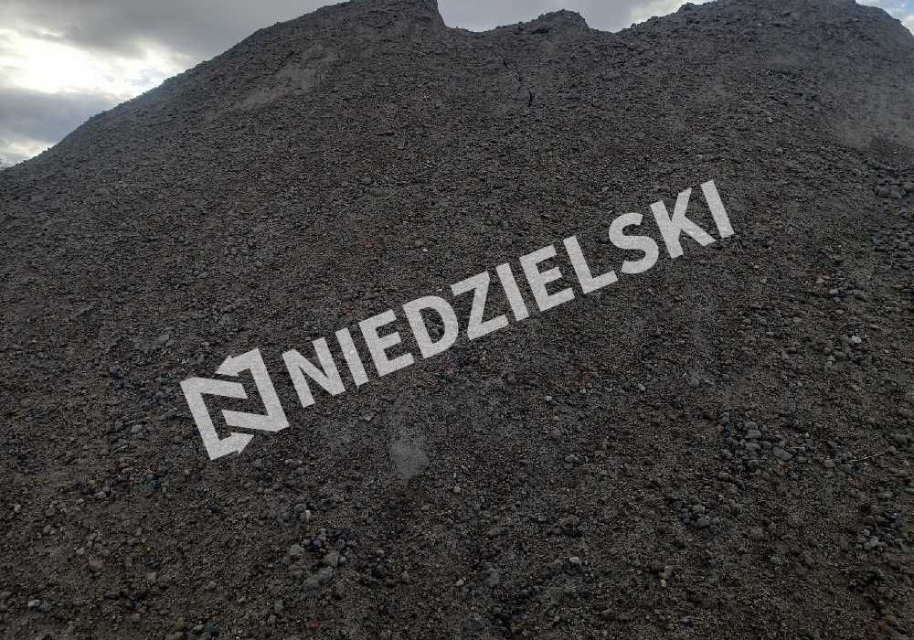 Ziemia przesiewana - ziemia ogrodowa