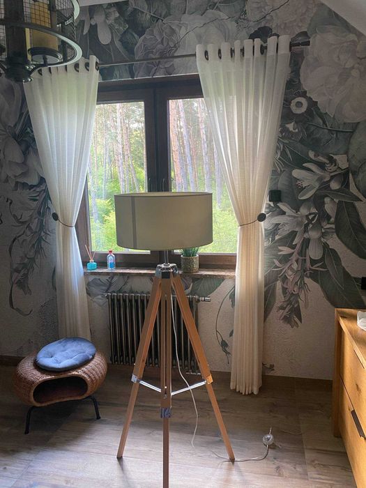 Lampa podłogowa jak nowa