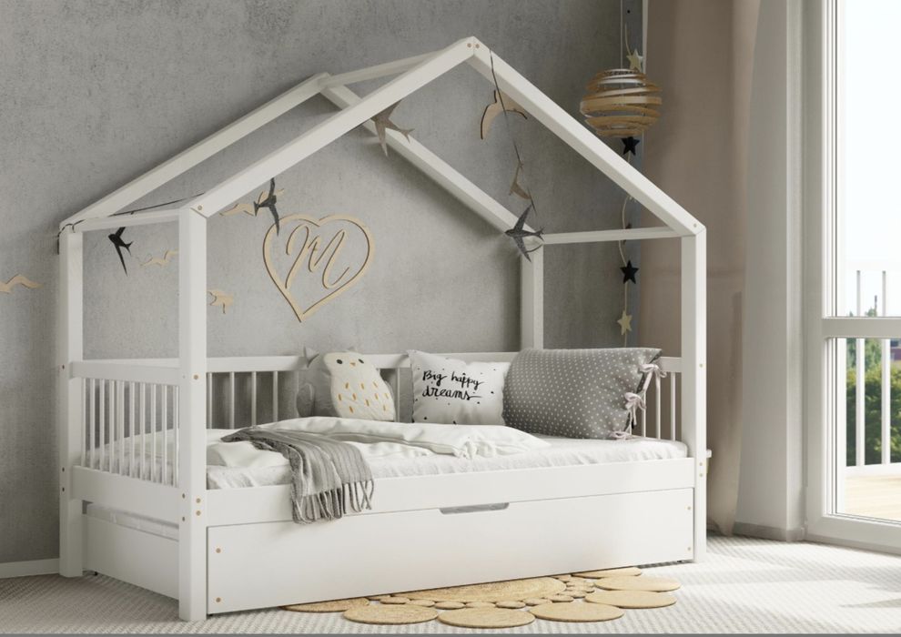 Drewniane łóżko domek podwójne