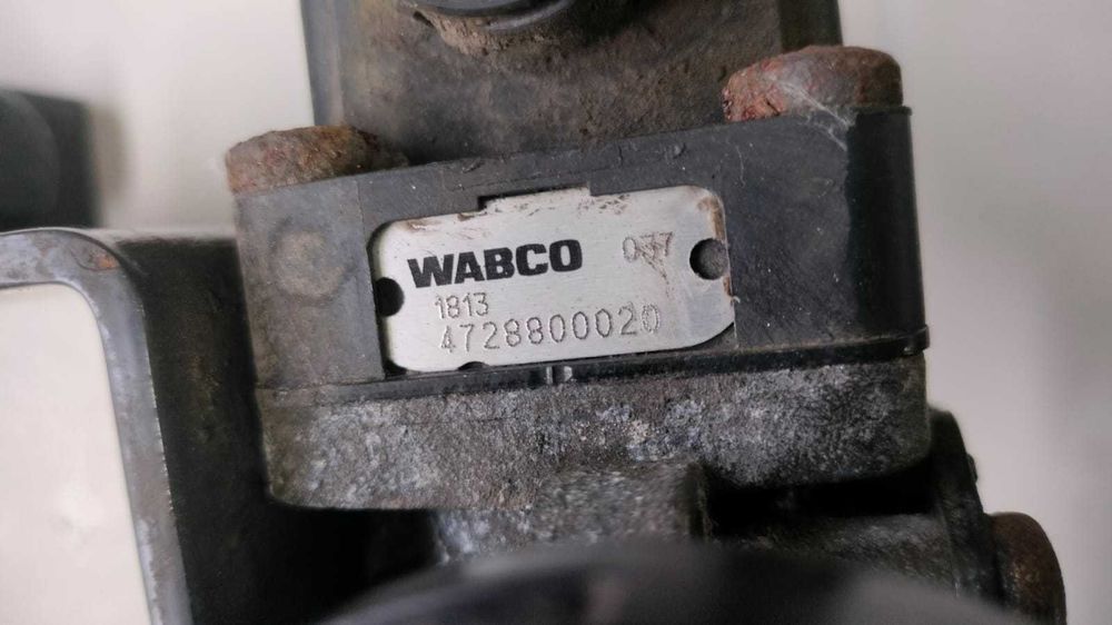 Zawór poduszek ECAS Scania R Wabco + mocowanie