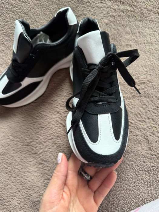 Adidasy biało-czarne