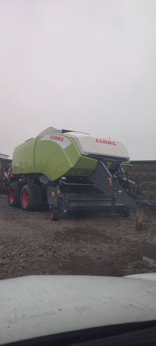Продам прес-підбірник Claas Quadrant 4200