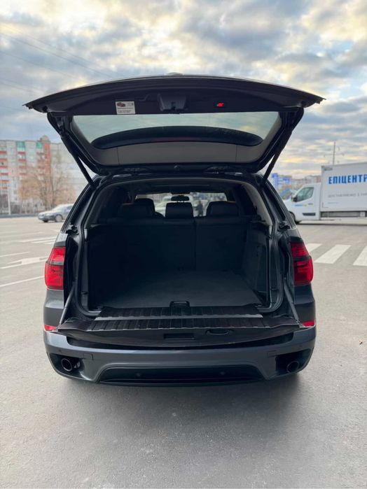 Продам Обмін BMW X5 e70 3.0 бензин 2011 рік