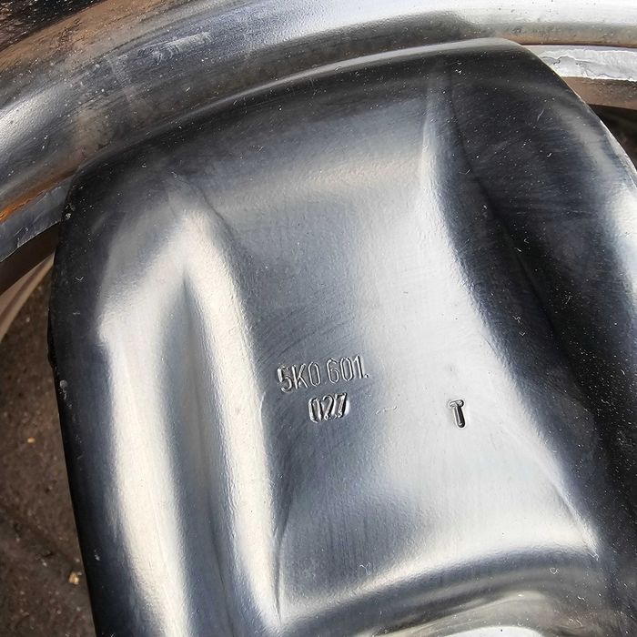 Felgi stalowe strukturalne 6,5x16 ET50 5x112x57 Vw Golf Jetta Touran