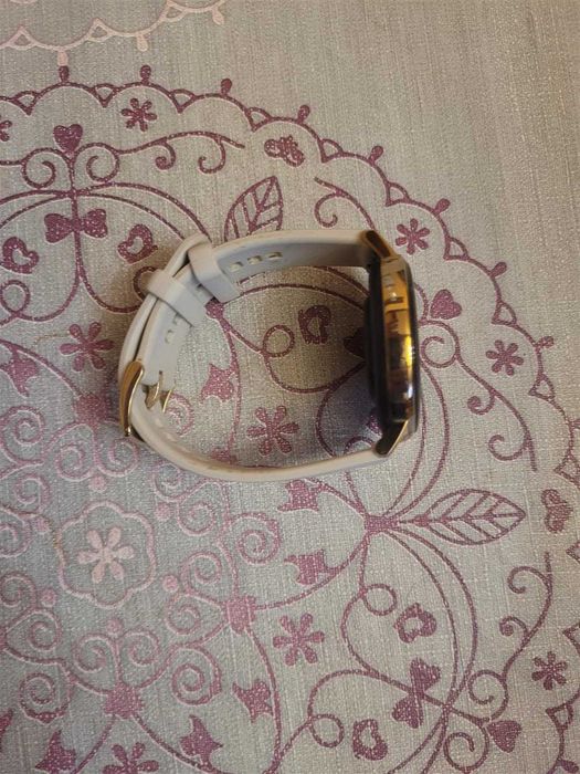 Smartwatch Huawei Watch GT 2 42mm - Komplet, Biały, GT2, Jak Nowy