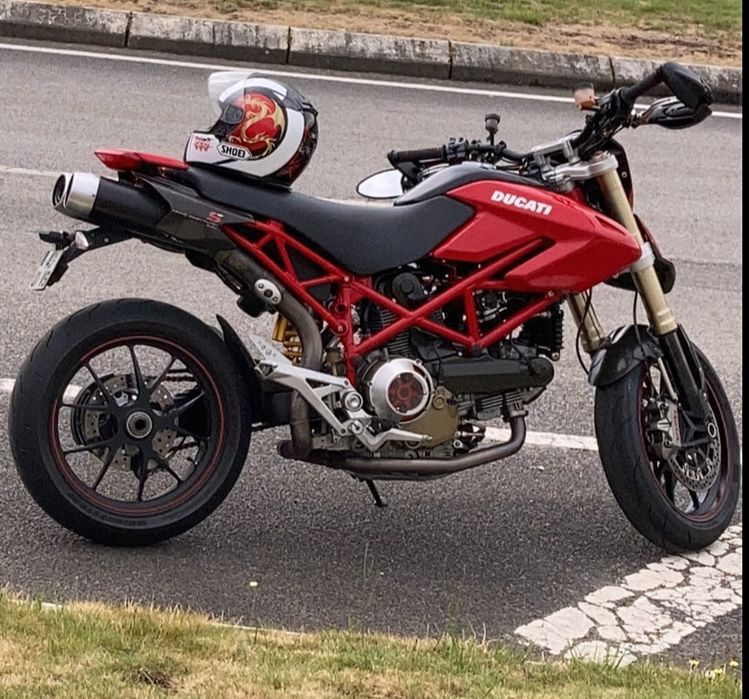Ducati hypermotard 1100s