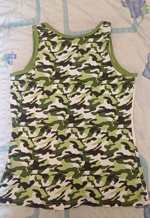 Майка камуфляжного кольору